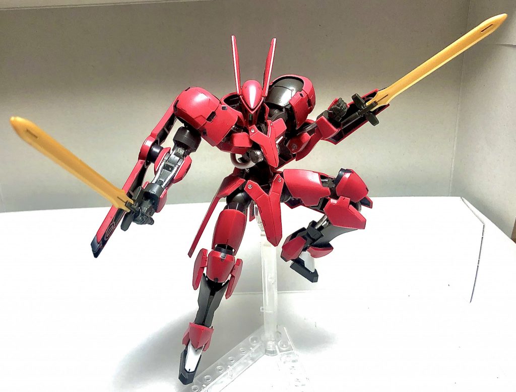 ポーズ色々取らせてみたけど、イマイチしっくり来るのが無かったんで、
ポーズに困った時のとりあえず箱絵どーん