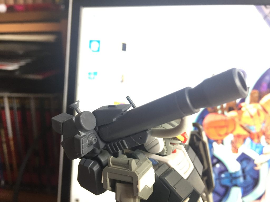 ディティールアップが主で、ほとんどプラ板と市販のアンテナパーツです。