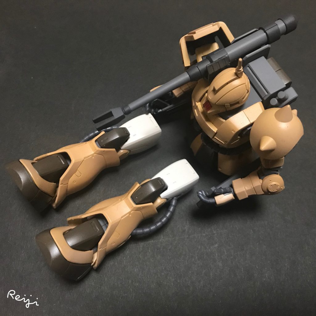 塗装だけでは意外と寂しい感じです。墨入れとデカール貼付は必須作業になります。