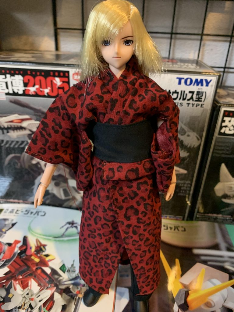 2020 4/19追加
皆様どうもはじめまして。三軒茶屋さんのチームで活動している柊と申します。プラモデルは小学校の時に作ったＳＤガンダムぐらいしか経験が無いものでして…実はこのリバウ、腰アーマーの接続部分を折ってしまいまして…
魔導甘味団の仲間に迷惑かけないように頑張りたいです。