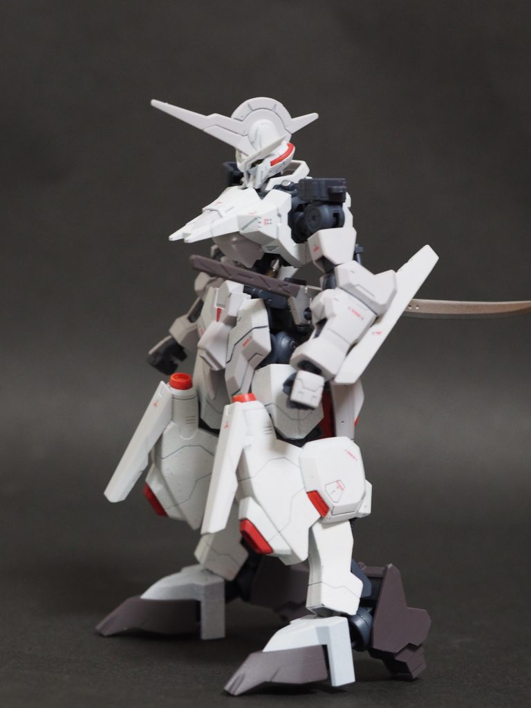 第1形態-騎士-
一番軽装な状態です。