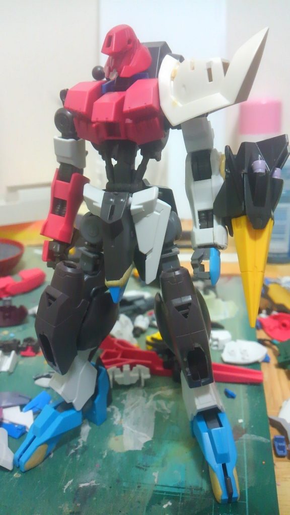 まだフラウロスの面影が少しあった時の工程、頭のアルケーは置いてあったのでつけました