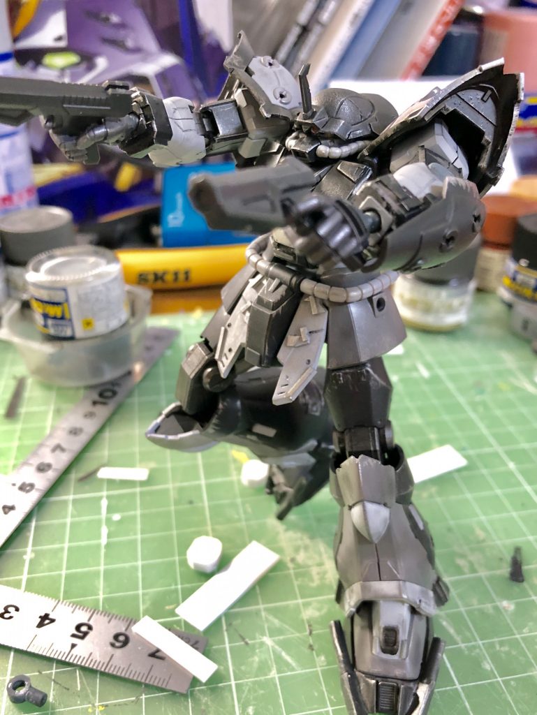 何かしらのポーズ
「ウララ〜!」と突撃する情けないポーズになってしまいました…センスが無いのが浮き彫りになる瞬間ww