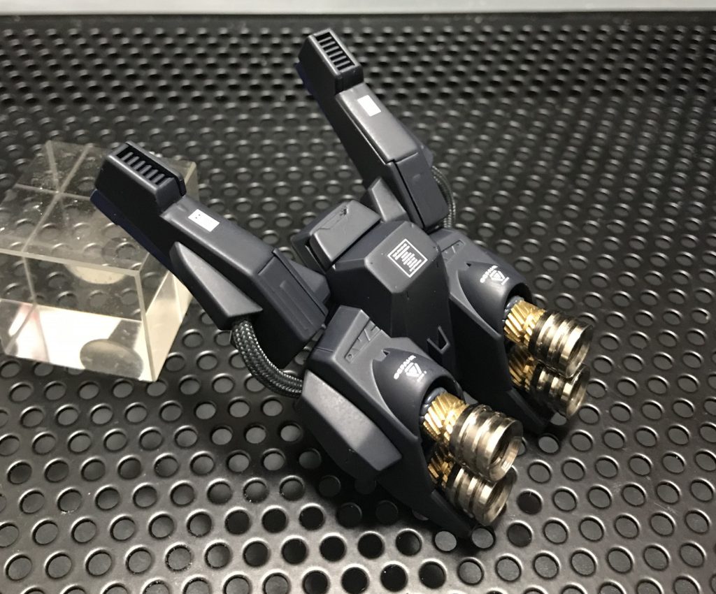 バーニアをメタルパーツ化しています