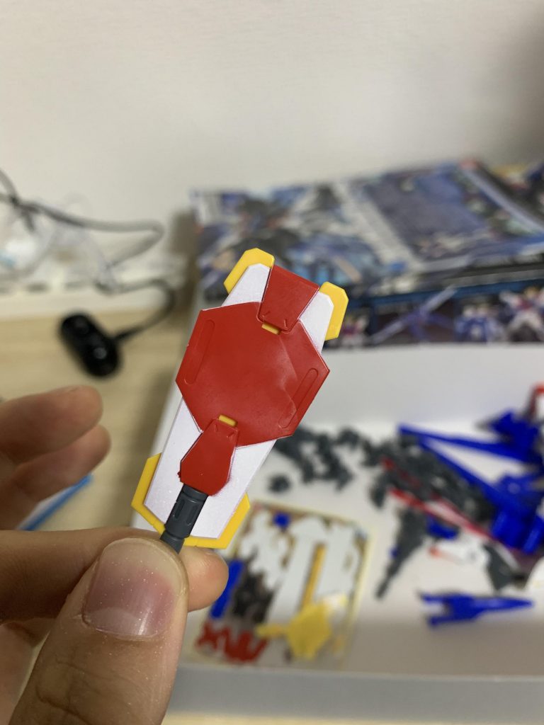 白の塗り分けが大変でした。