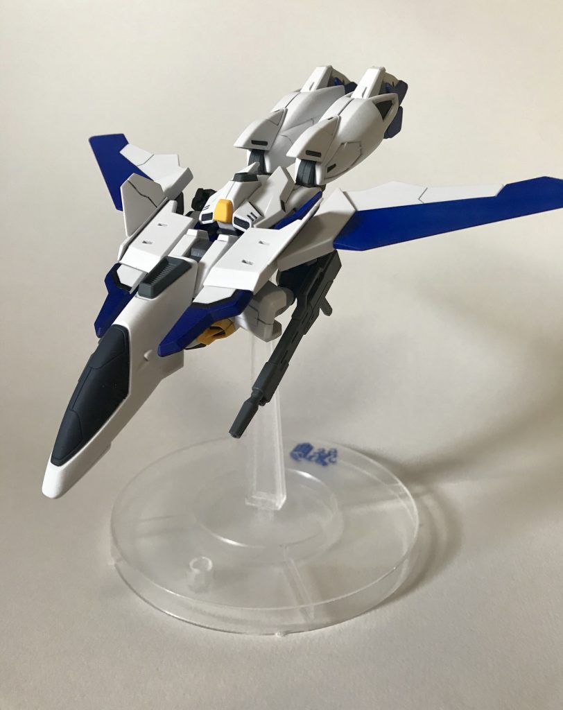 肩と羽の間にパーツを追加したので、定位置より羽が後ろにズレました