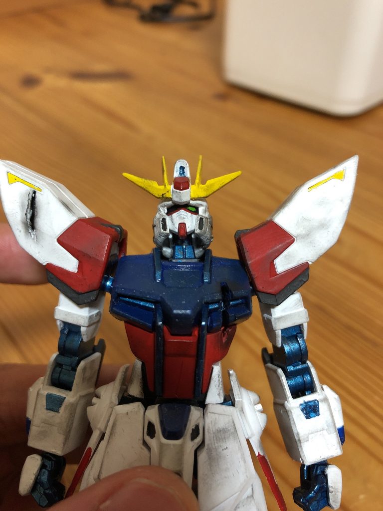 各部損傷はピンバイスで穴を開けました 