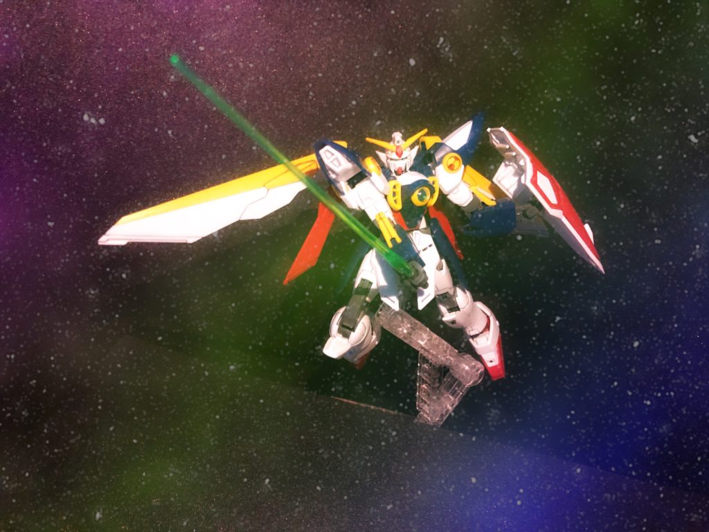 ビームサーベルを構えて！
アクションベースが目立ちすぎ…