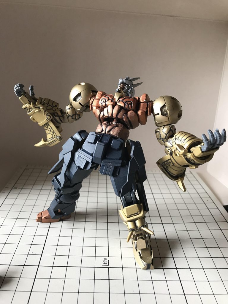 怒りを高めて腕が肥大化！！
金色部分はアカツキの様にビーム反射効果が有ります！(妄想)