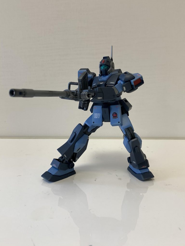 ネモも同じくディープオーシャンブルーとシャロウオーシャンブルーで塗装、
劇中では170mmキャノンを使ってましたが、1/144サイズが無いので、代わりに陸ガンの180mmキャノンを持たせました。
組み立て自体は合わせ目をモールド化して簡略化、デカール貼りは少なめです。