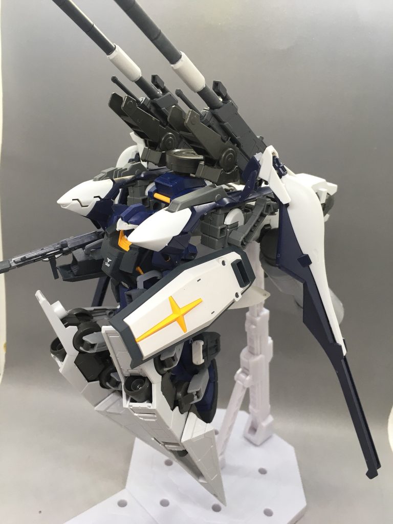 武器はいろいろ迷いましたが