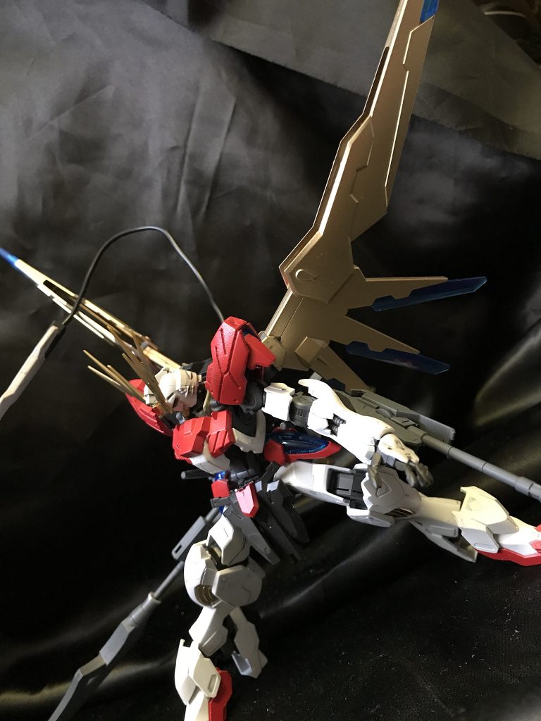 イグニスガンダム–2枚目/制作者：@shin19870205