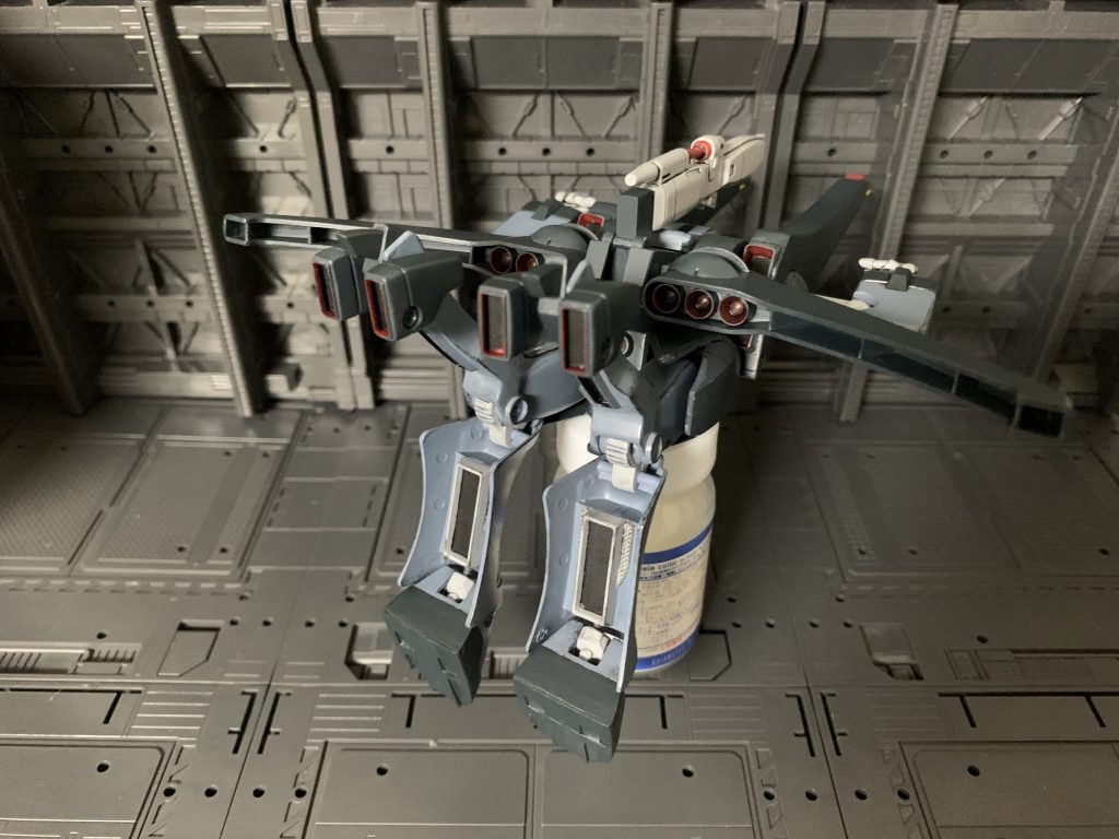 MA形態も
MS形態は兎も角こっちはキットのままでも割といい感じでした。