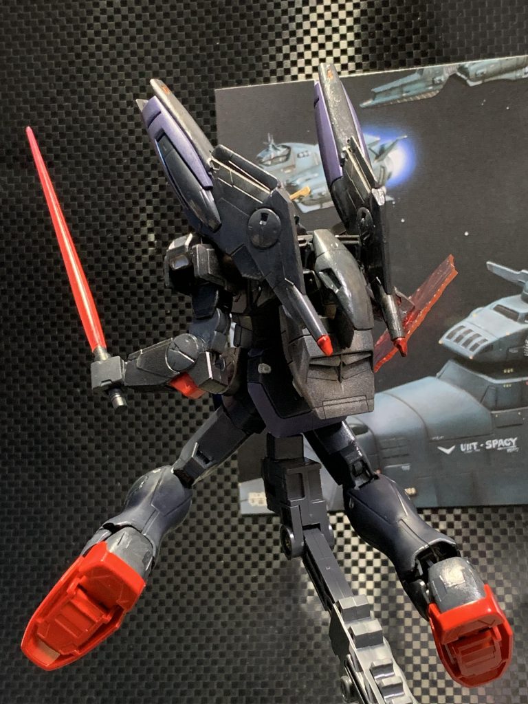 バッグショット。
肉抜きを埋めたり等の工作はしてないですが、中々カッコ良さげでは?