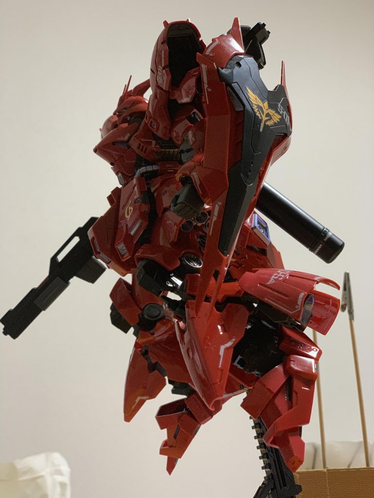 可動部全部開けて横から見ると密度が凄くてカッコイイですね。