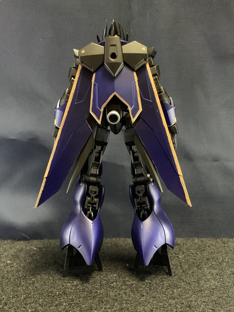 後ろから〜
マントは表と裏で色を変えてます⭐️