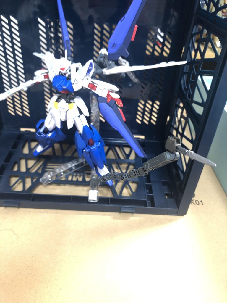 投げナイフみたいにしたかったけどこれが限界でした(泣き)