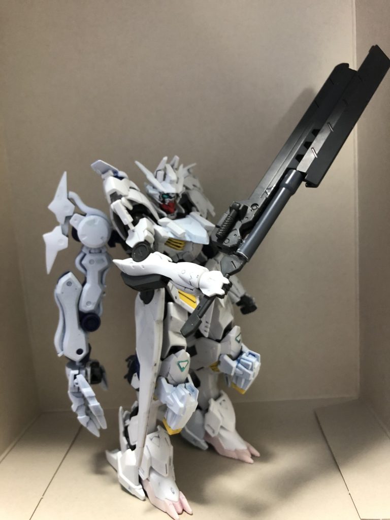 つや消しと墨入れと武器に色塗る前の状態