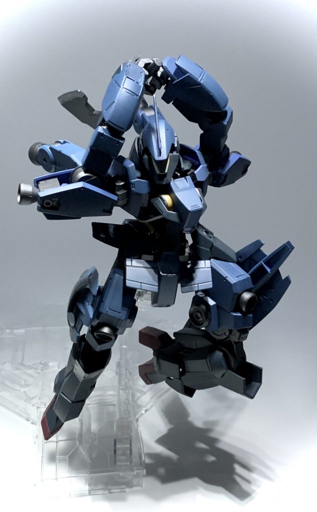 戦斧は振りかぶってナンボ。