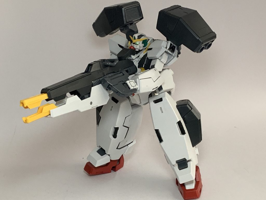 GNバズーカを構えることもできます。