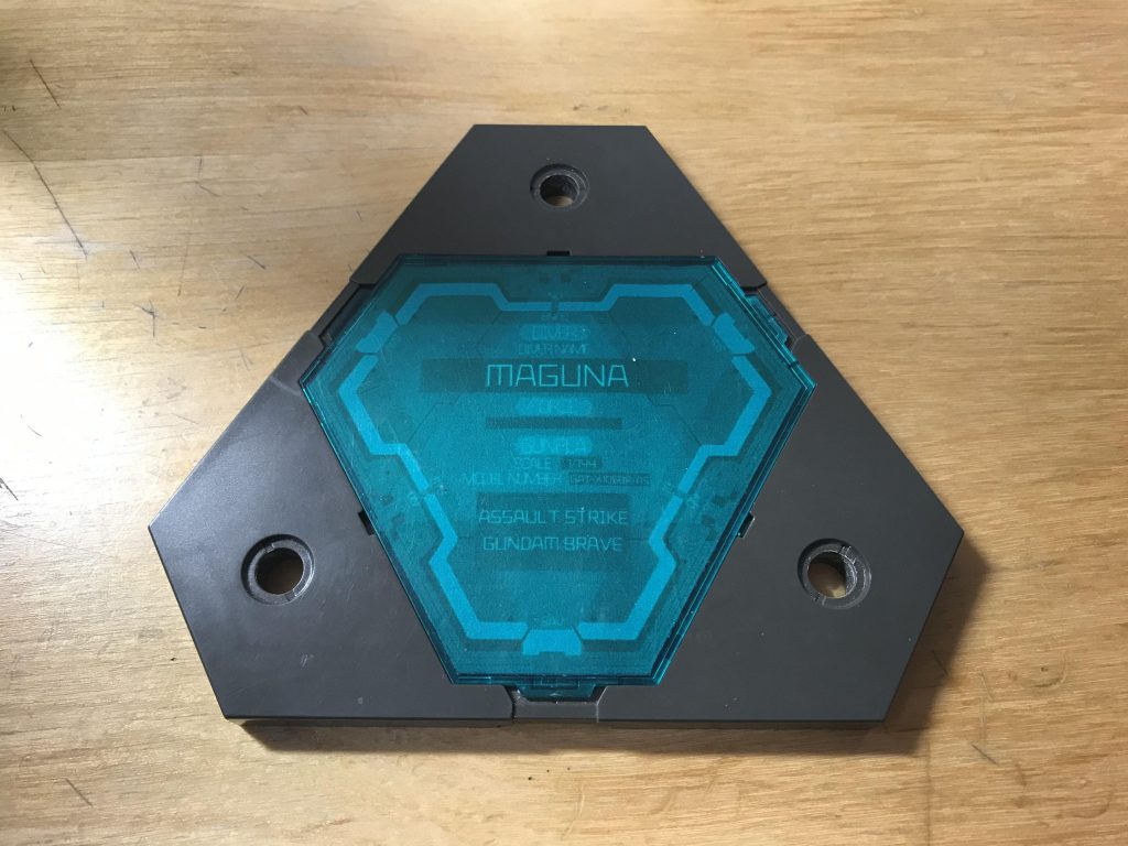 また、完成してアクション写真を撮った後の話ですが、ビルダーズルーム等を活用させてもらって、オリジナルのダイバーギアシートも作成しました！