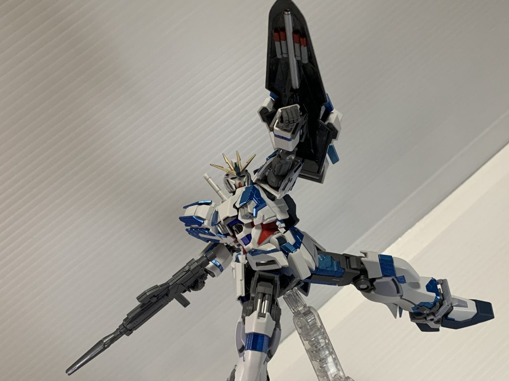 シールド裏面も頑張りました。
ミサイルは適当に穴も埋めてますよ珍しく。