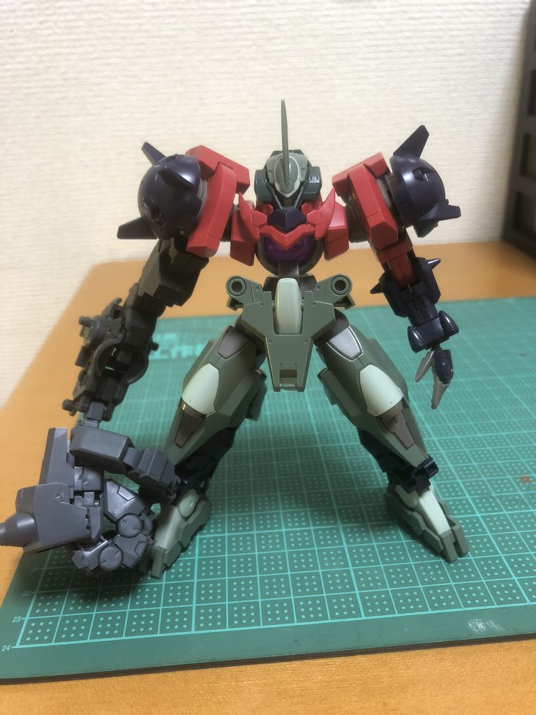 最初はこんなんでした。だいぶ違うね。右腕が壊れちゃったのでやめました。そして右往左往し現在に至る。