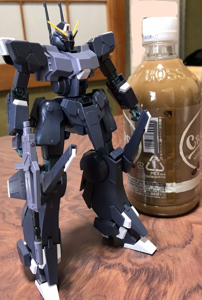 改造前の姿。

シルヴァ・バレトとクラ●ト・ボス(何故？)との比較画像。
バックパックがないと案外細身なMSな印象。そこからどんどん武装が追加されて肥大化する感じがMK-5系統の好きな所。