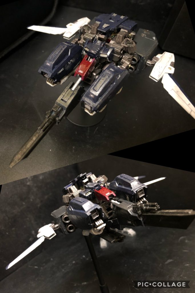 ・ガンダム セーレス・ペリオルα機体の上半身を可変した戦闘機。いわゆるGアタッカー形態。エイハブ・リアクターを後方に持つ為、実質上のコア機体である。運動性能に優れる。機首にバルカンを備える。また尖端が硬質レアメタル製で打突で敵を撃破する荒業が可能。