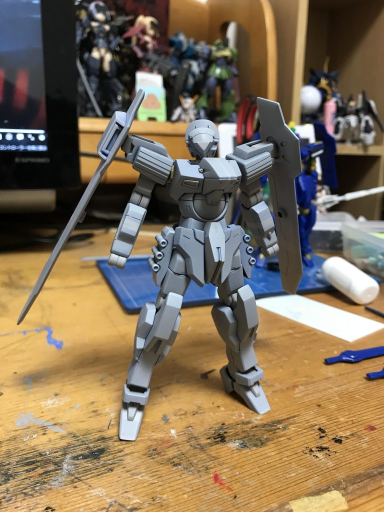 パテやってサフ吹いたら塗装して完成！