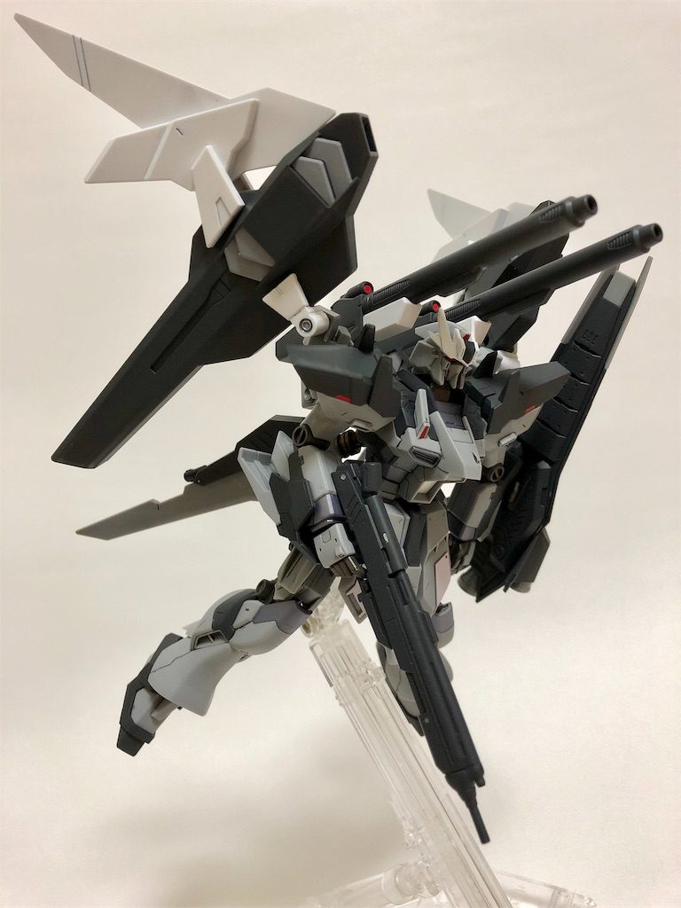 HGBF Hi-νガンダムインフラックス｜すてでぃさんのガンプラ作品