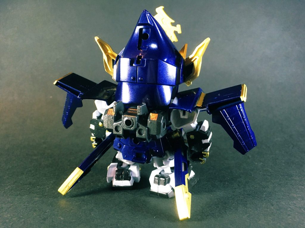 【愛宕権現】
直江山城守兼続頑駄無
(なおえ やましろのかみ かねつぐ がんだむ)

越後上杉家臣。中原姓樋口氏の生まれで幼名は与六。のち直江家を継ぎ、山城守兼続を名乗る。
[不識庵謙信公](https://gumpla.jp/sd/419739)🐲の養子・弾正少弼景勝に仕え、春日山城🏯に近侍した。
御館の乱が終息し景勝が家督を継ぐと、側近の兼続は内政外交で卓越した手腕を発揮。上杉家老衆筆頭として景勝の統治を支える。