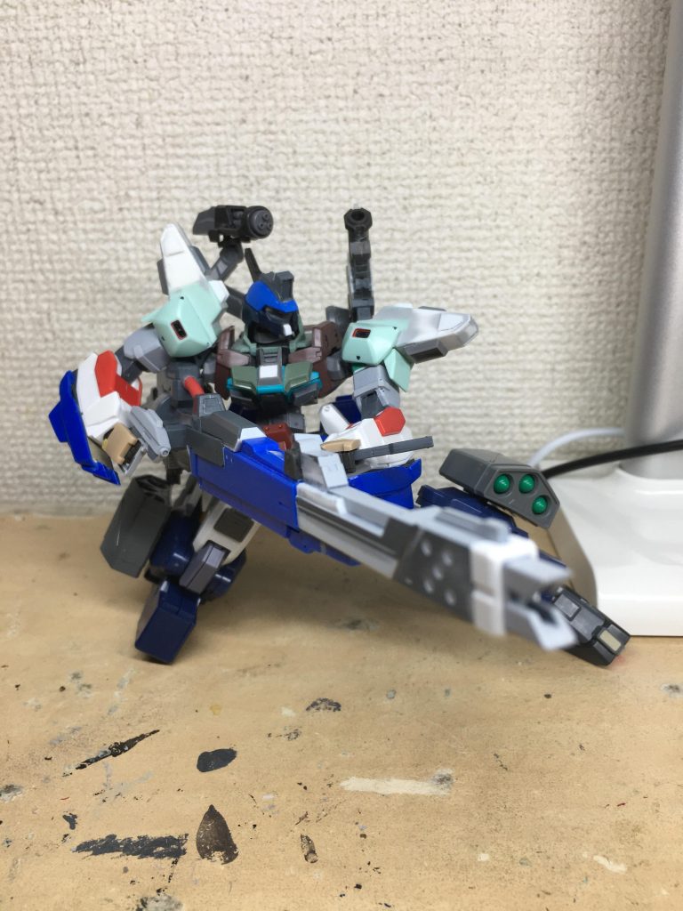 塗装前の膝立ち構え