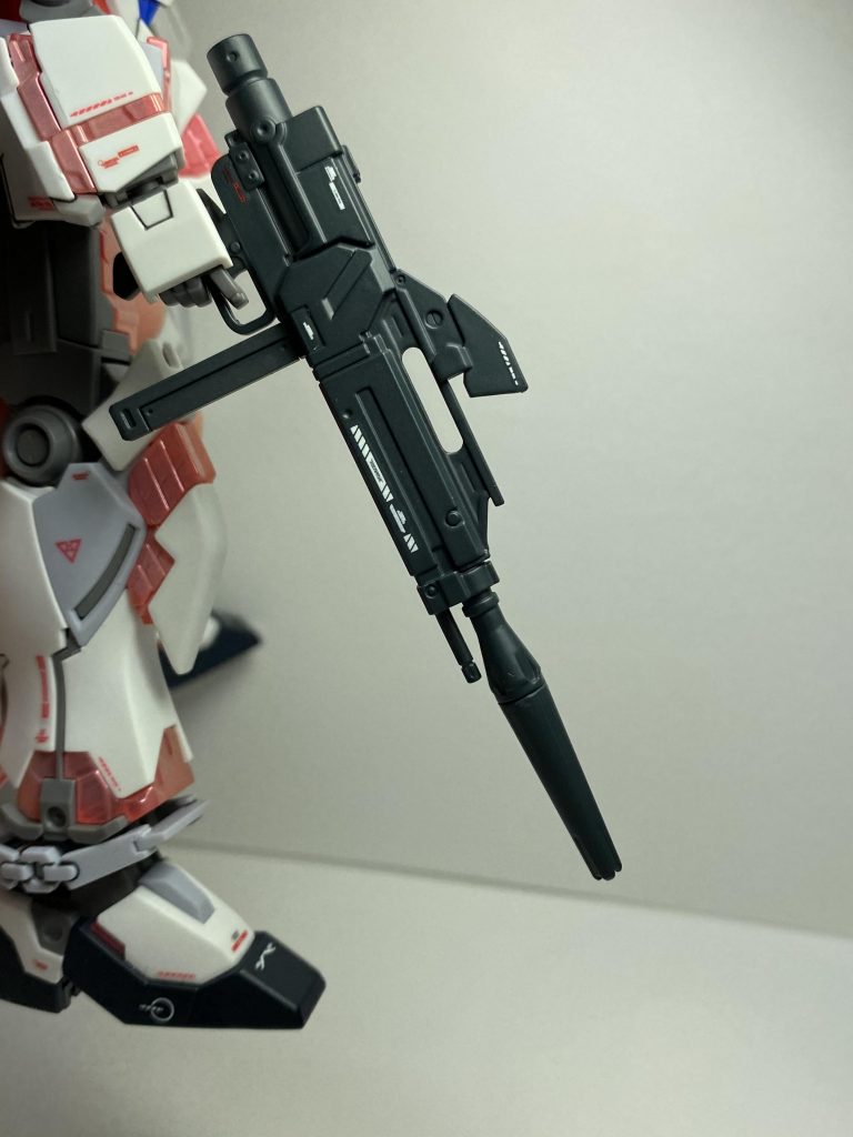 ライフルのデカールも上手く貼れて満足です！！