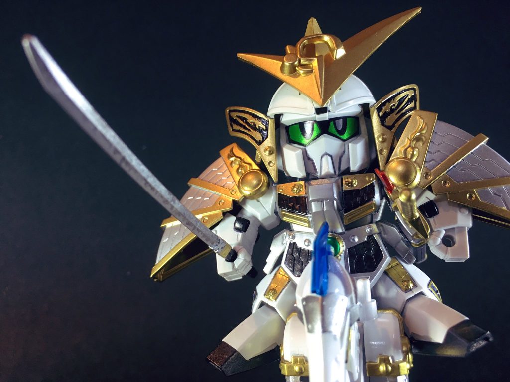 名門山内上杉家を継承して関東管領に就任、弾正少弼政虎を称す。
上洛して後奈良天皇に拝謁し、将軍足利義輝から偏諱を賜り名を輝虎と改めた。
天正年間には北陸へ侵攻!柴田修理亮勝家👹率いる織田軍を手取川合戦で討ち破り天下に武威を轟かせるが、その直後多量の飲酒🍶が原因の脳溢血により逝去した。