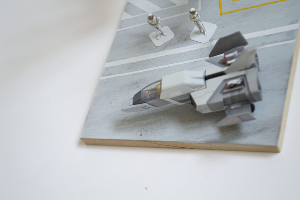 頑張ってコンソールも塗り分けましたが、のぞき込まないとわかんないですね