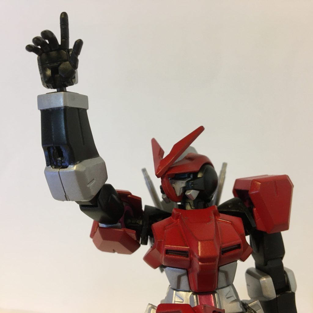 最後にカブトのあの決めポーズもハンドパーツを加工して再現。この状態で飾ってます✨