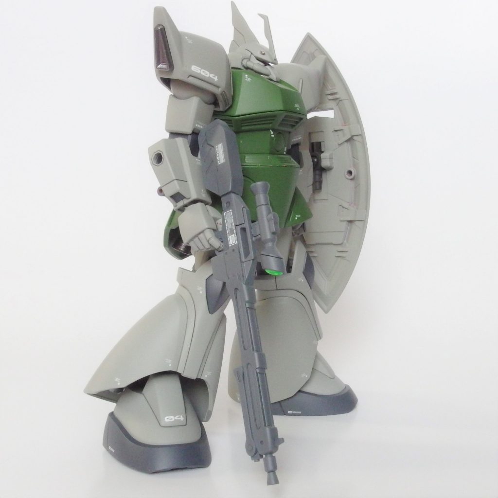 モノアイが全く見えません。