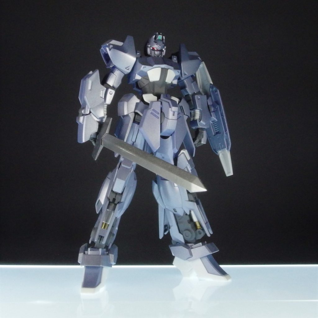 金も赤もやりつくされているので、こんな感じにしてみました。