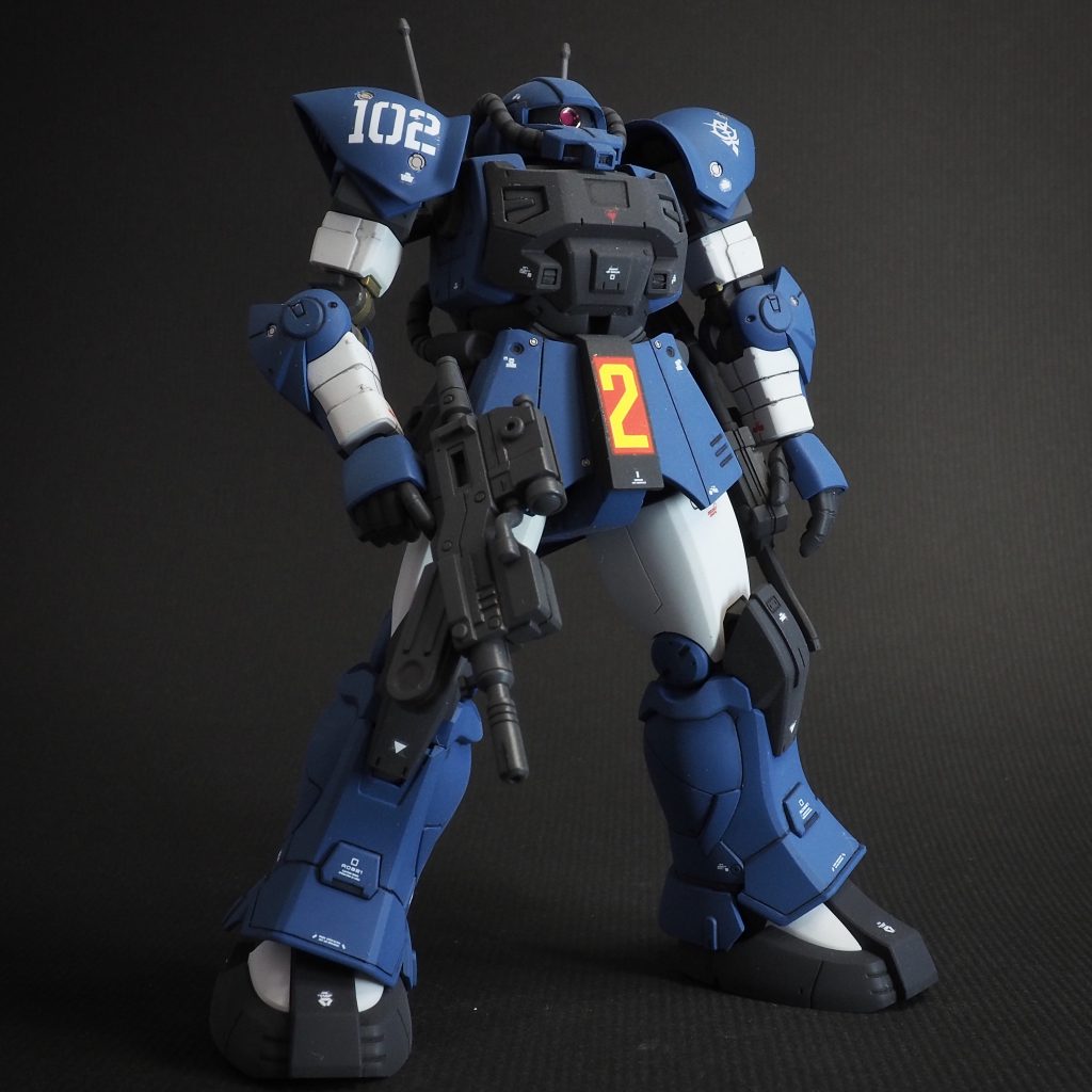 中央の「2」はMS-X発表当時を知る世代には欠かすことが出来ないワンポイント。