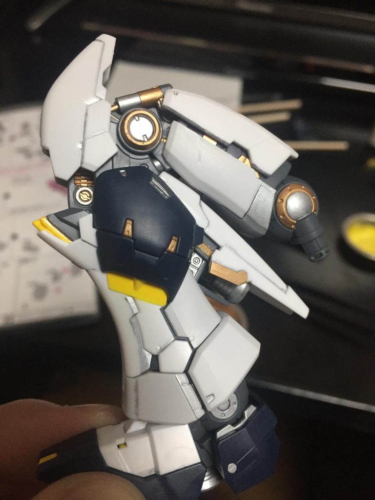 ドヒャーこんなに動くのという1枚。
自分はRGνガンダムは脚が1番好きです。