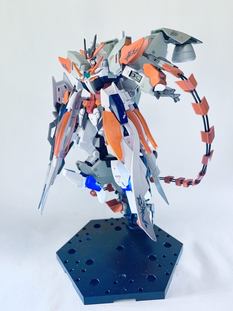 今作では灰色とオレンジをメインに仕上げてみました。
デカールはトライバル系のものを使用。

MSGのビーストマスターソード。
躍動感をつけ易くオススメです(=ﾟωﾟ)ﾉ