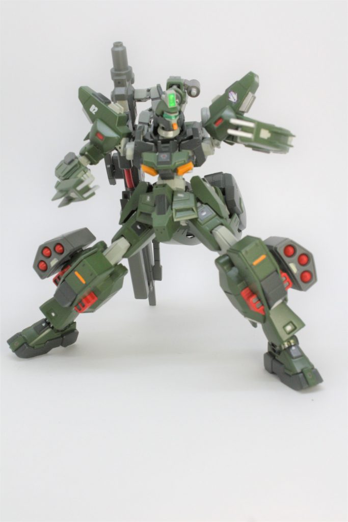 電磁爪を構えて
➙↓➘+Ⓟ
(いと~し~さ~と~せ~つ~なさ~と~こころつよさと~♪)