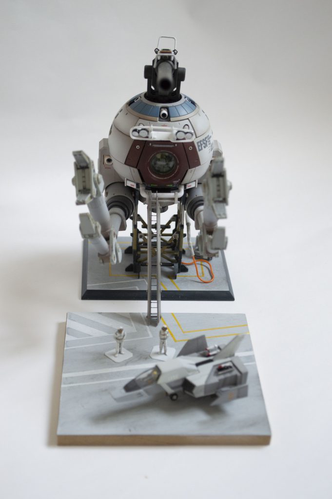 どうやって乗るんじゃいとラダーを作ってみましたが、考えてみればボールは無重力帯で運用されるもんですね…