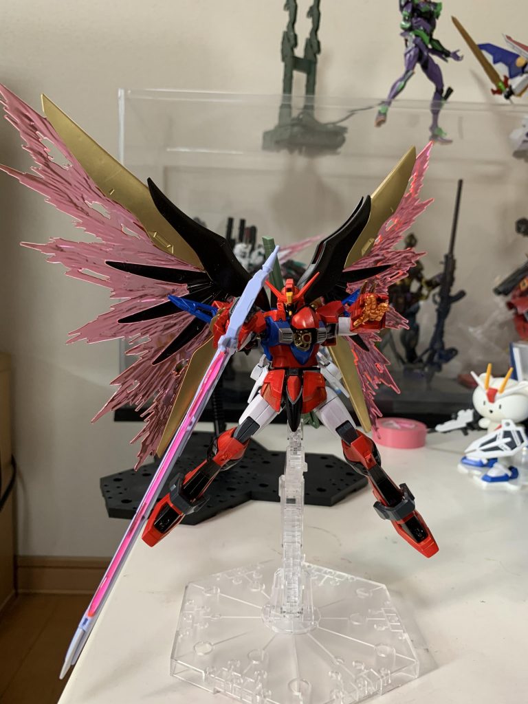 パルマフィオキーナ風にイビルフィンガーを。
ファンネルが無くなった事を除いて基本的に攻撃方法が変わるわけでは無いが、機動力が上がった事でより近接攻撃に特化する形になっています。