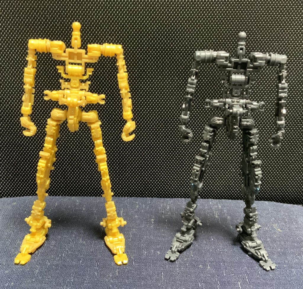 交換した余剰パーツで組み立ててみました。フレームだけだと問題ないように見えます。