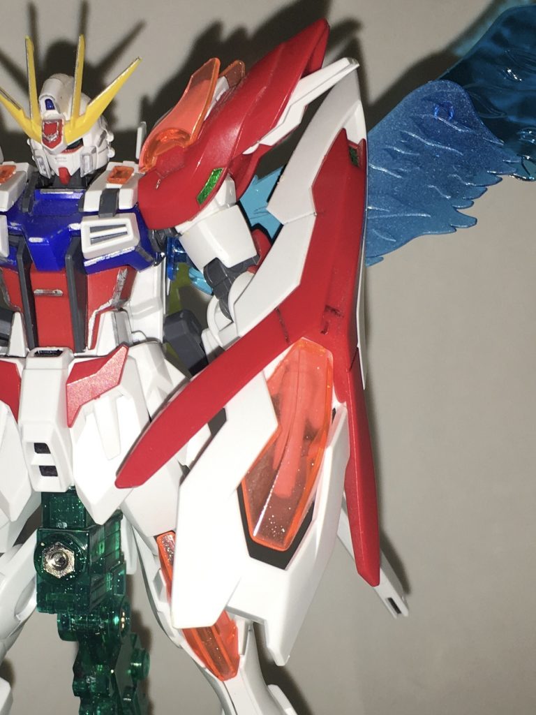 シールド。対ビーム処理の施された防御兵装。こちらにも太陽電池が搭載されている。