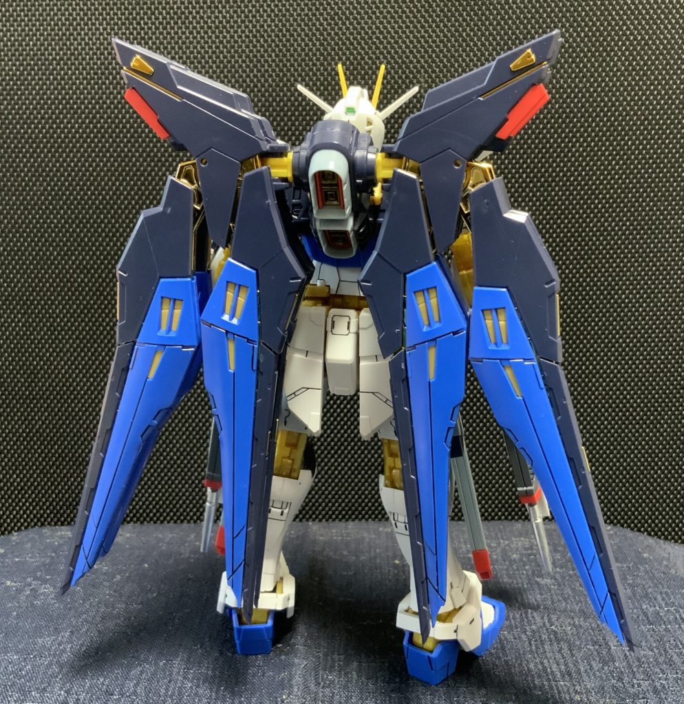 機動兵装WING周りのパーティングライン含めたゲート処理。。。キツかったっす⁉️