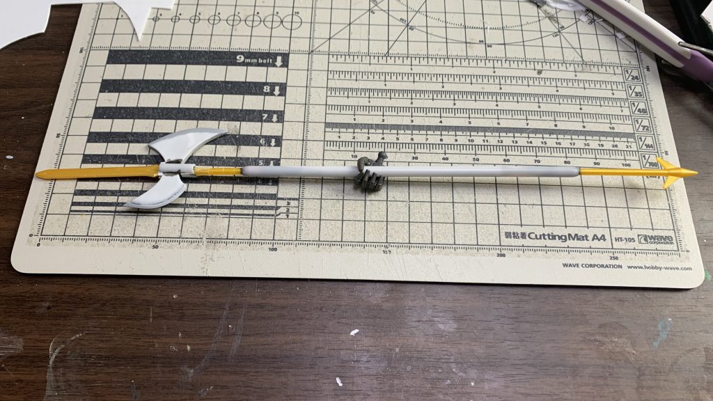 ハルバードはグリムゲルデの刀身、ギャンスロットのランスの柄、プラ板、プラパイプです