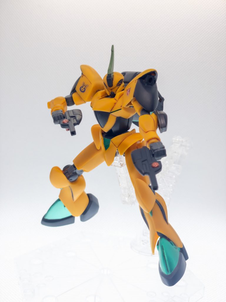 Vガンダム旧キットの中でも問題児扱いされているリグシャッコーですが、頭部と関節部に手を加えてやれば他のVガンダムのキットと同じく今でも十分通用する造形ですよね。

RE:100だけでなく、HGUCでも出して欲しいところですw